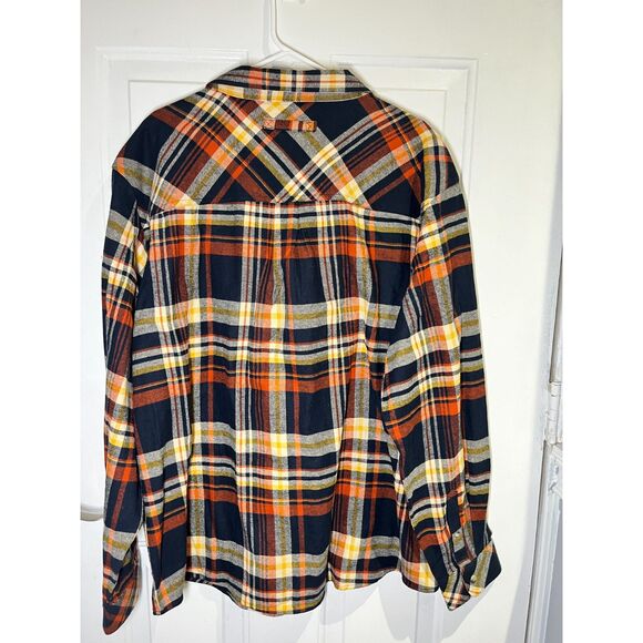 Legendary Whitetails Buck Camp Flannel Shirt - Size XXL - Picture 5 of 5